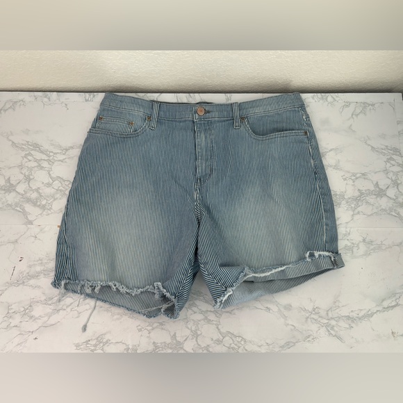 Calvin Klein Pants - Calvin Klein Denim Jeans Walk Shorts Womens 14 High Rise Striped Raw Hem X1